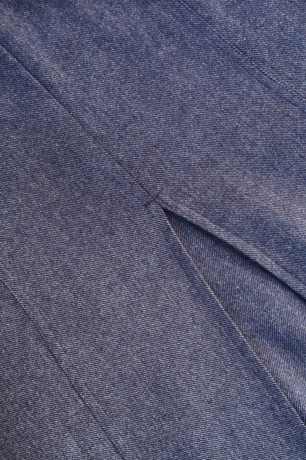 FALDA LARGA CON COSTURAS AZUL RAYA