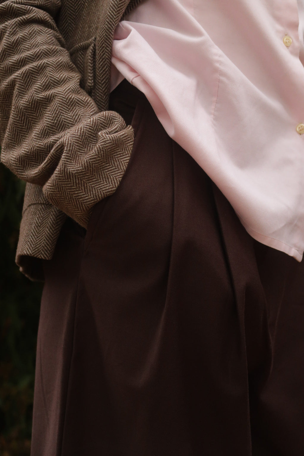 PANTALON PINZAS BALLOON MARRON