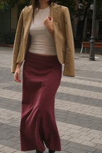 FALDA LARGA CON COSTURAS ROSA