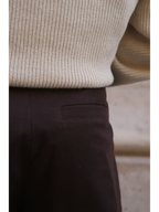 PANTALON PINZAS RECTO MARRON