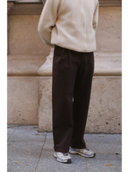 PANTALON PINZAS RECTO MARRON