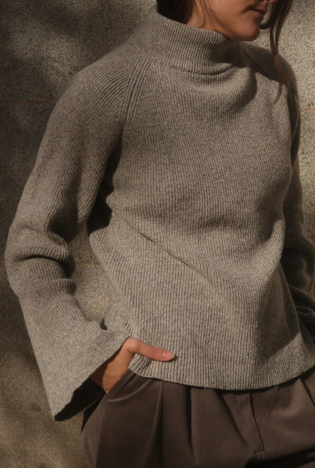 JERSEY PUNTO CUELLO SUBIDO GRIS