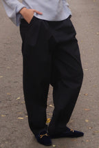 PANTALON PINZAS BALLOON AZUL MARINO