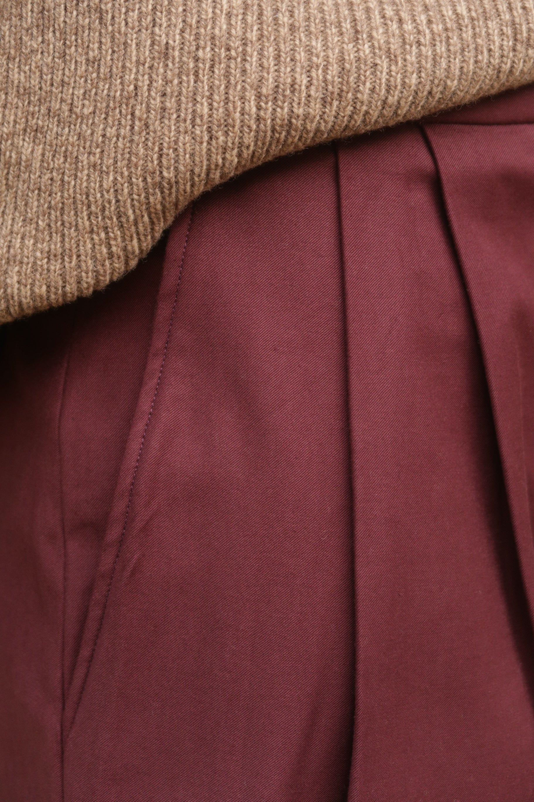 PANTALON PINZAS BALLOON BURGUNDY